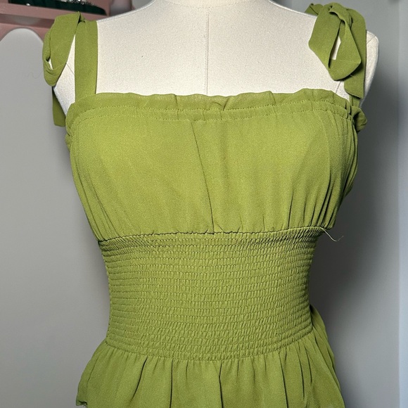 Aritzia Wilfred Ballad Camisole - Picture 2 of 10